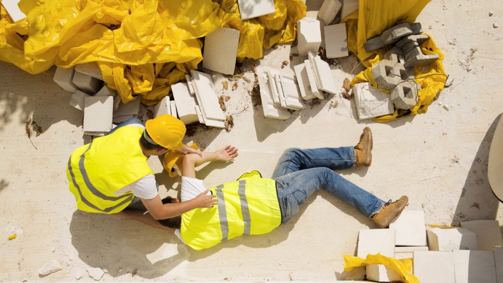Construction worker has an accident that could be prevented with good OSHA training