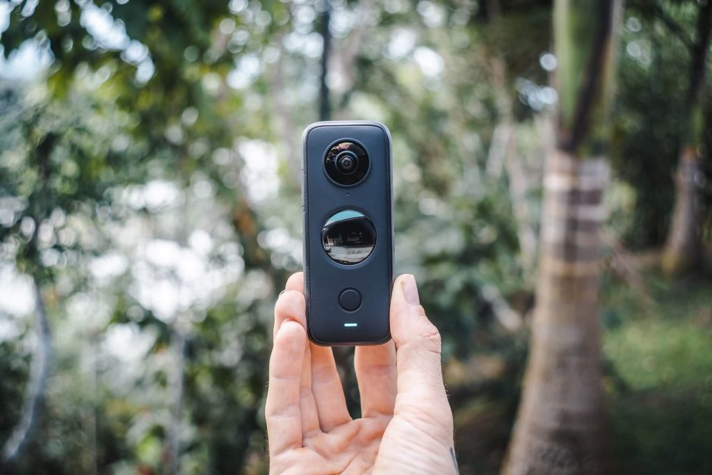 A 360-degree camera that shoots 360˚ videos