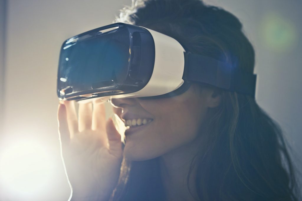 women use VR as a tool for your business