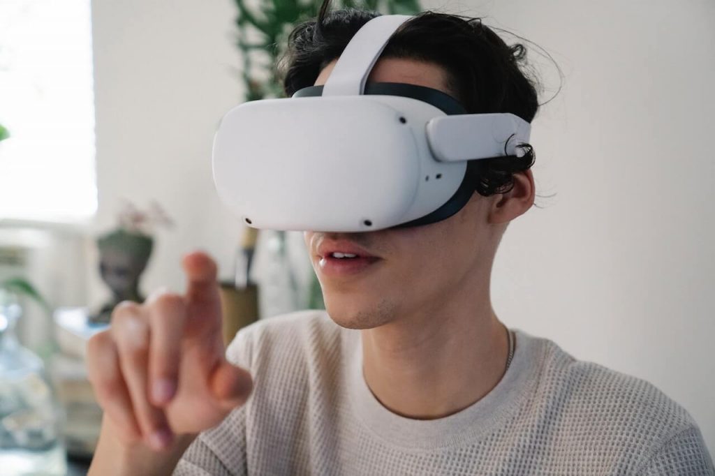 A white wireless oculus VR headset used for renewable energy training